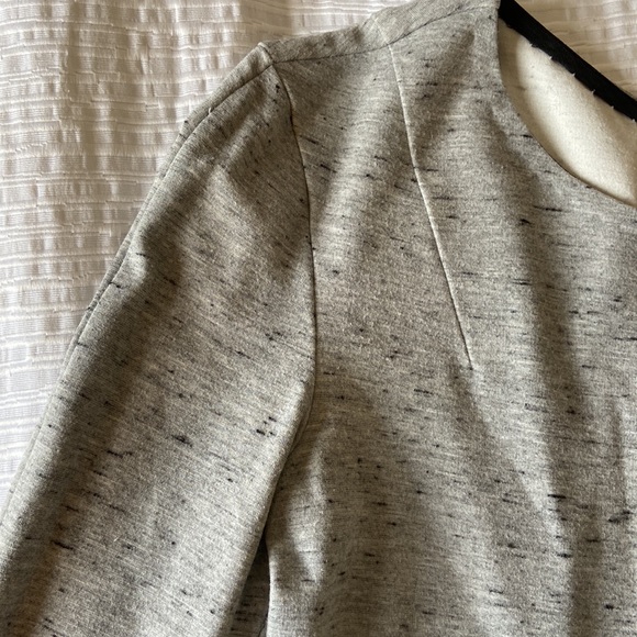 Aritzia Wilfred size 4 - Picture 3 of 8